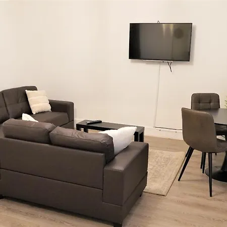 Copperfield House Leeds (West Yorkshire)